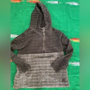 Airwalk hoodie sweatshirt-SZ L -zip pouch pocket- pit to pit 22”
Length 26”